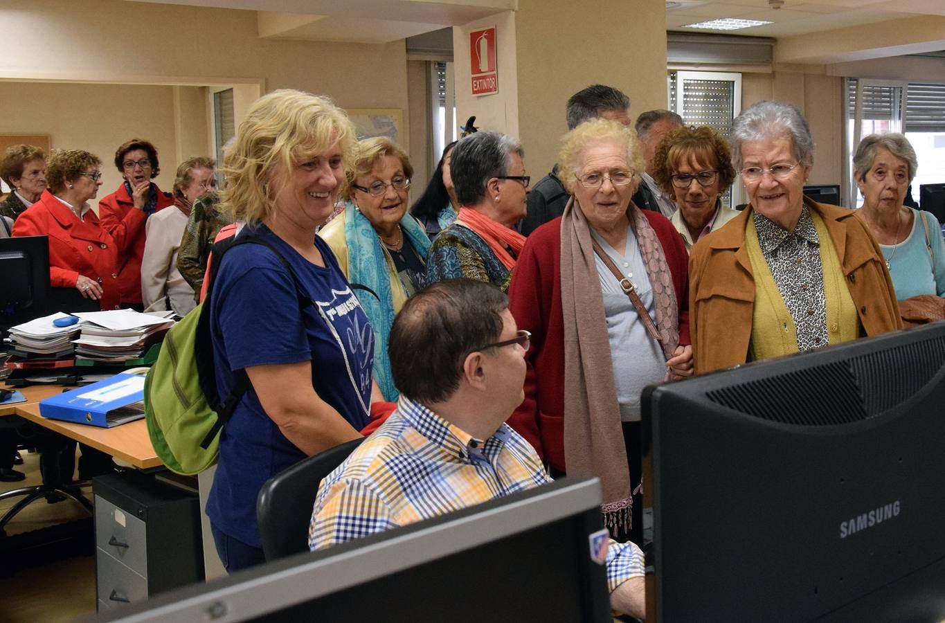 Los alumnos del programa &#039;Vida Sana&#039; visitan la multimedia de Diario LA RIOJA