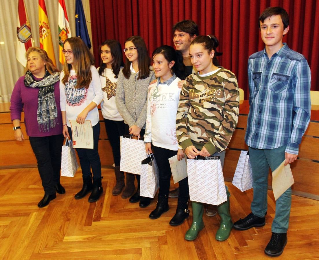 Premios del concurso escolar sober la Constitución