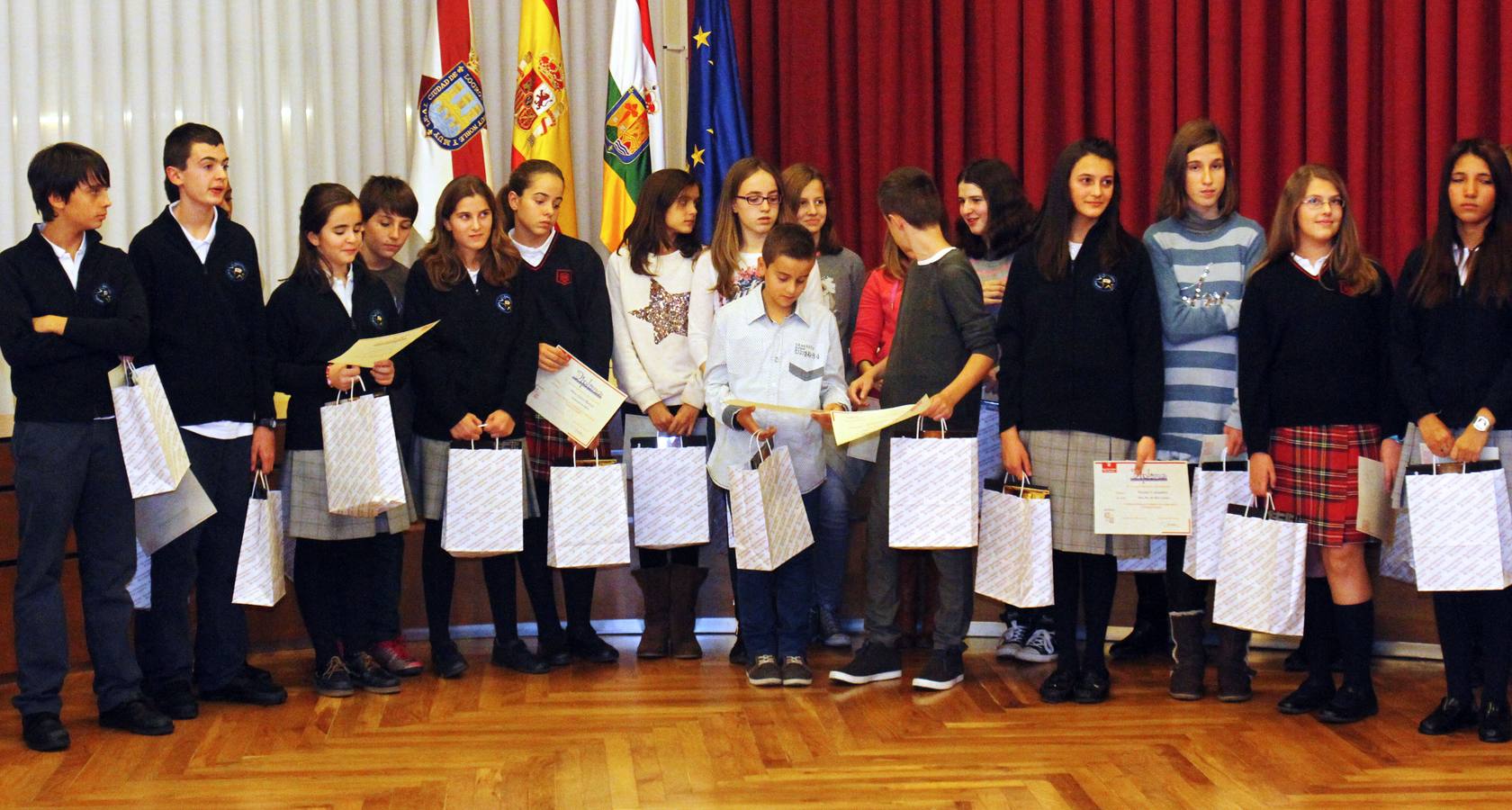 Premios del concurso escolar sober la Constitución