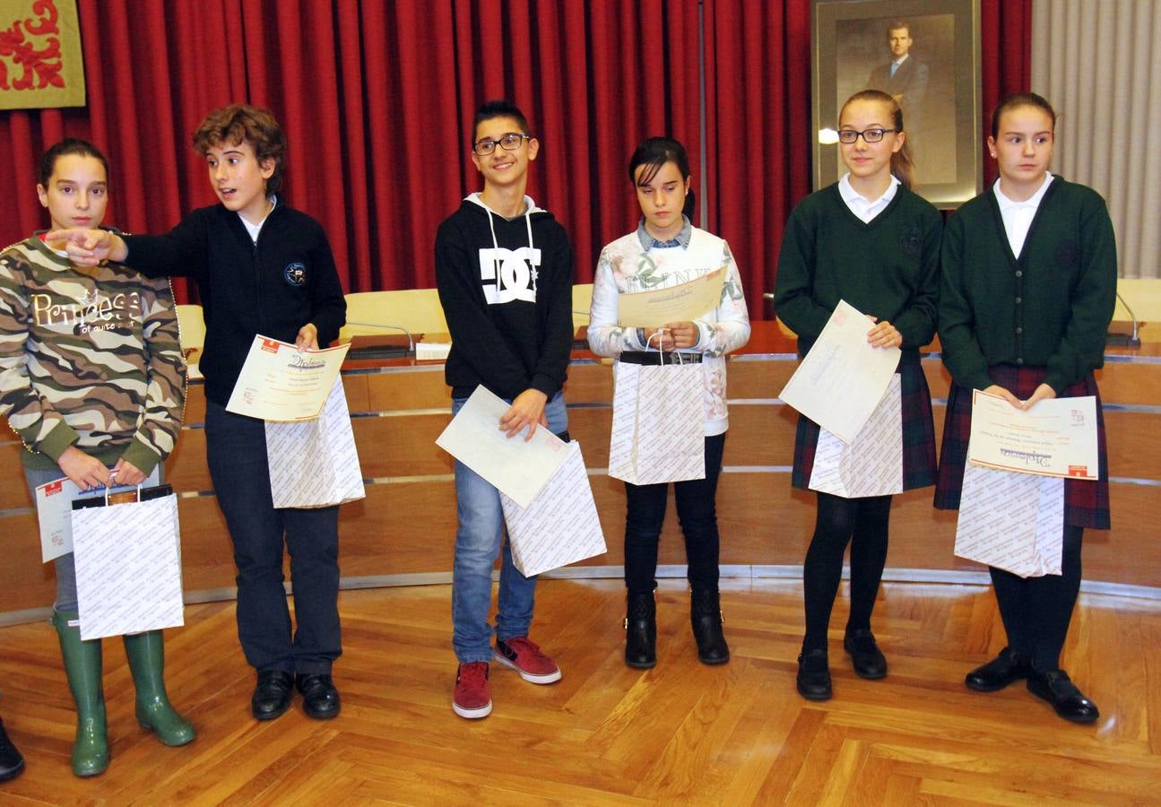 Premios del concurso escolar sober la Constitución
