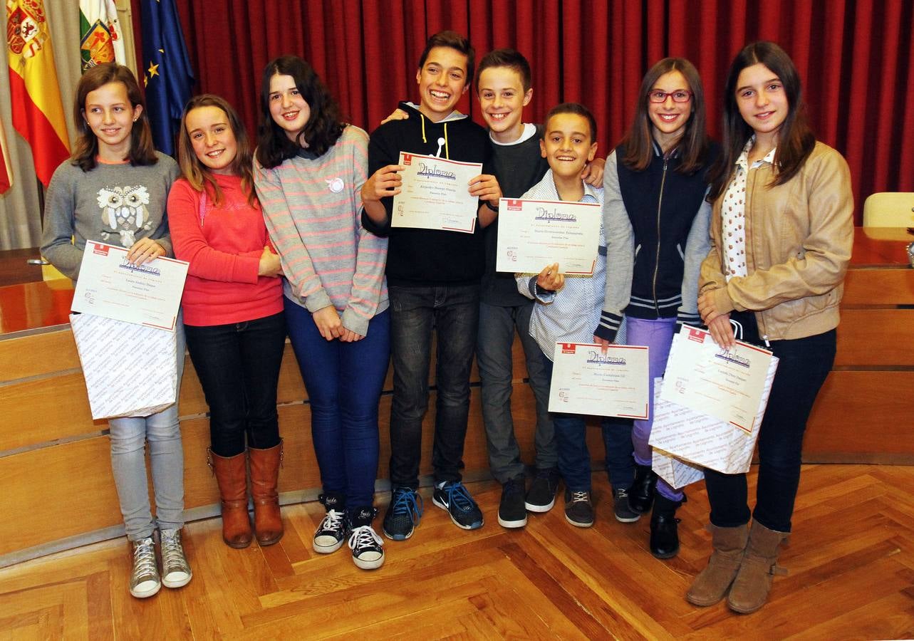Premios del concurso escolar sober la Constitución