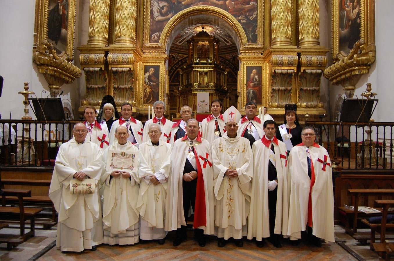 Inaugurado en Yuso un busto de Isabel la Católica y elección de Santiago Vivanco como caballero