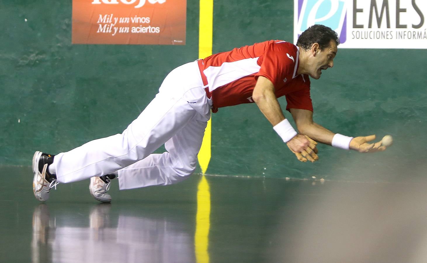 Homenaje a la pelota riojana