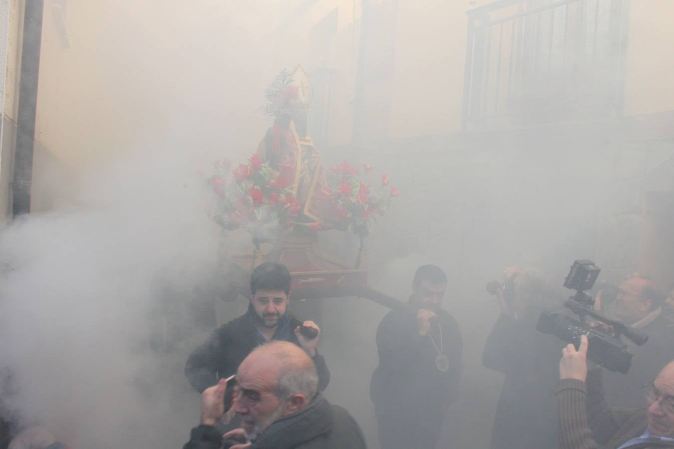 Arnedillo cumple con su Procesión del Humo