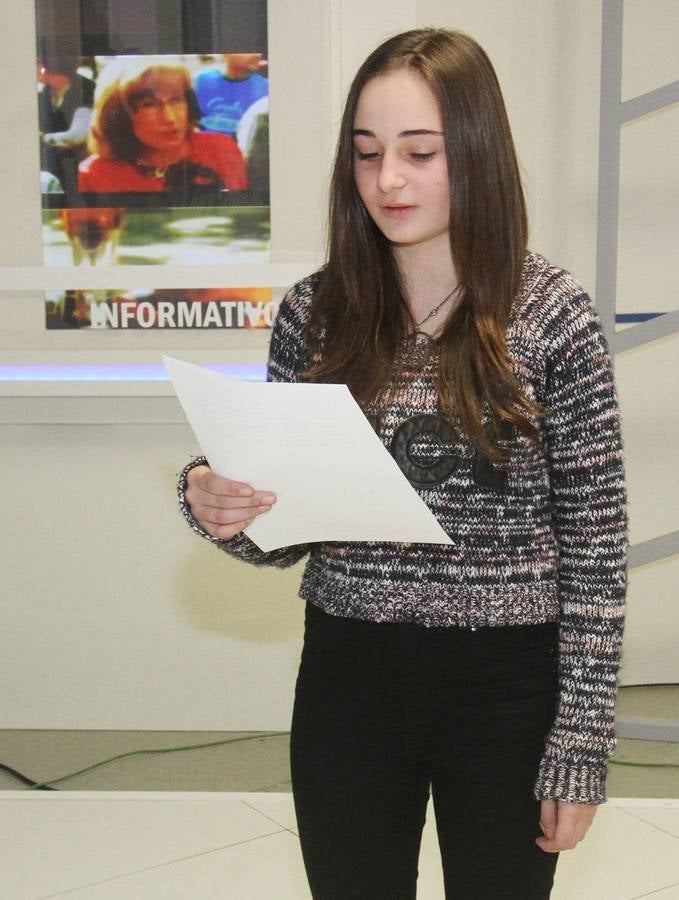 Alumnos de 1º y 2º,de la ESO, grupo A, del IES Virgen de Vico de Arnedo visitan la multimedia de Diario LA RIOJA