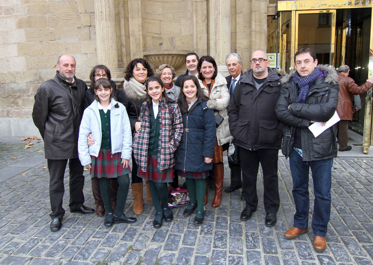 El Parlamento riojano acoge la lectura de la Constitución