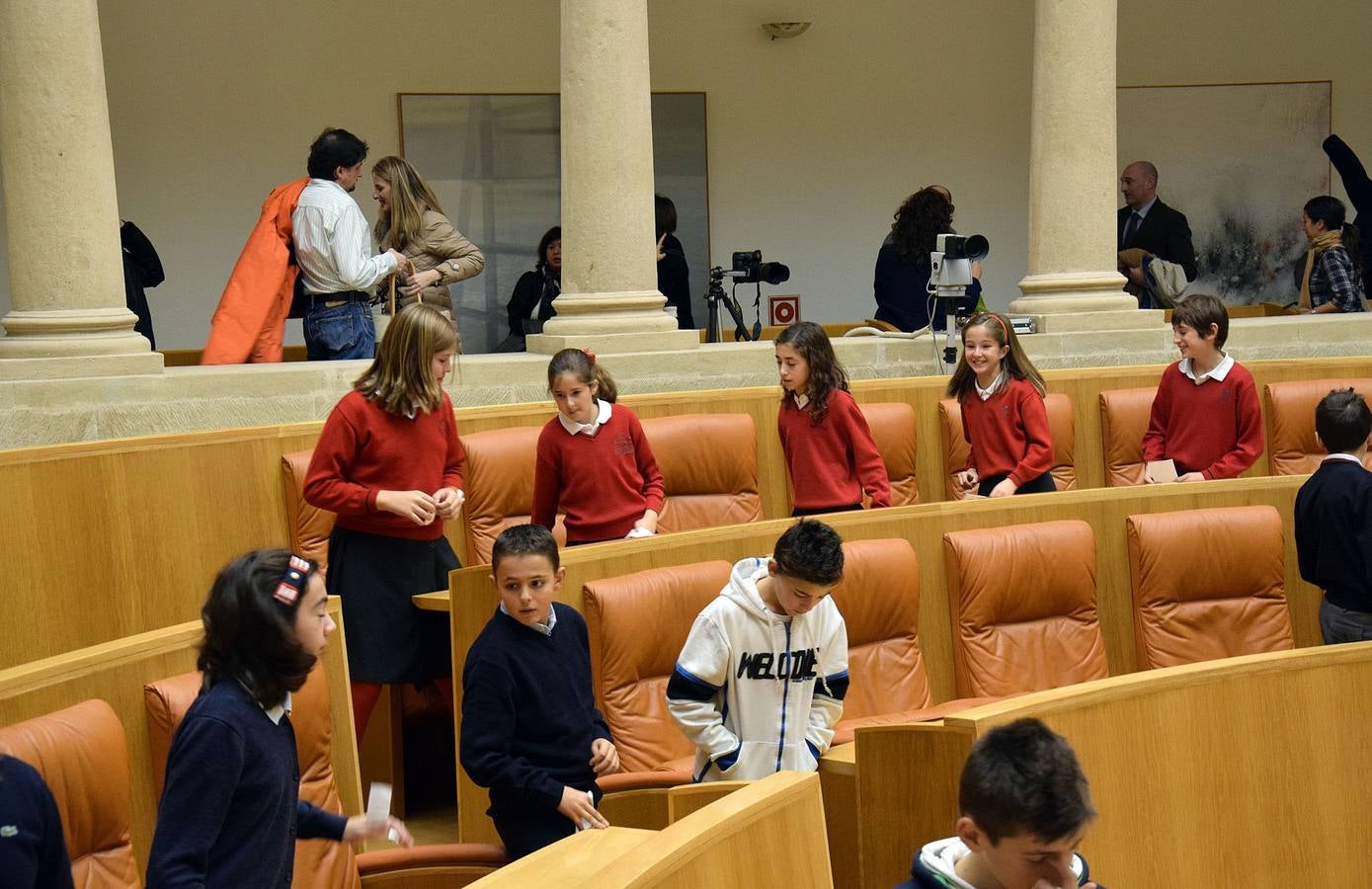 El Parlamento riojano acoge la lectura de la Constitución