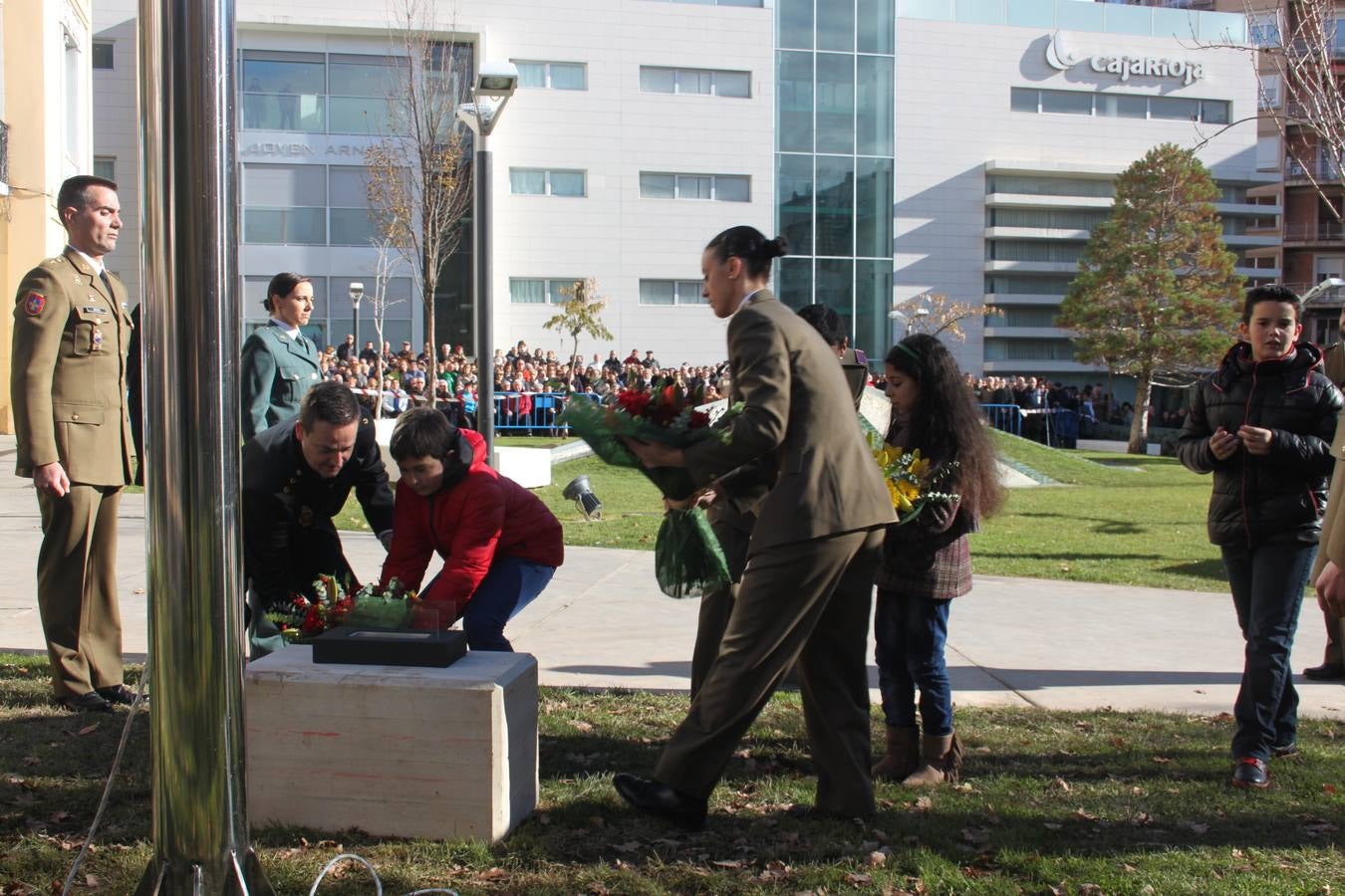 Homenaje a la bandera en Arnedo