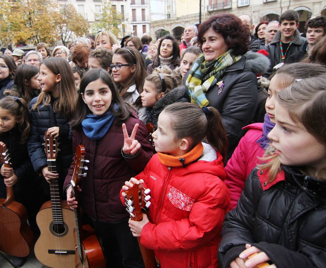 El homenaje sorpresa a Sor María Teresa Velasco cierra la iniciativa &#039;Serenata a tus valores&#039;