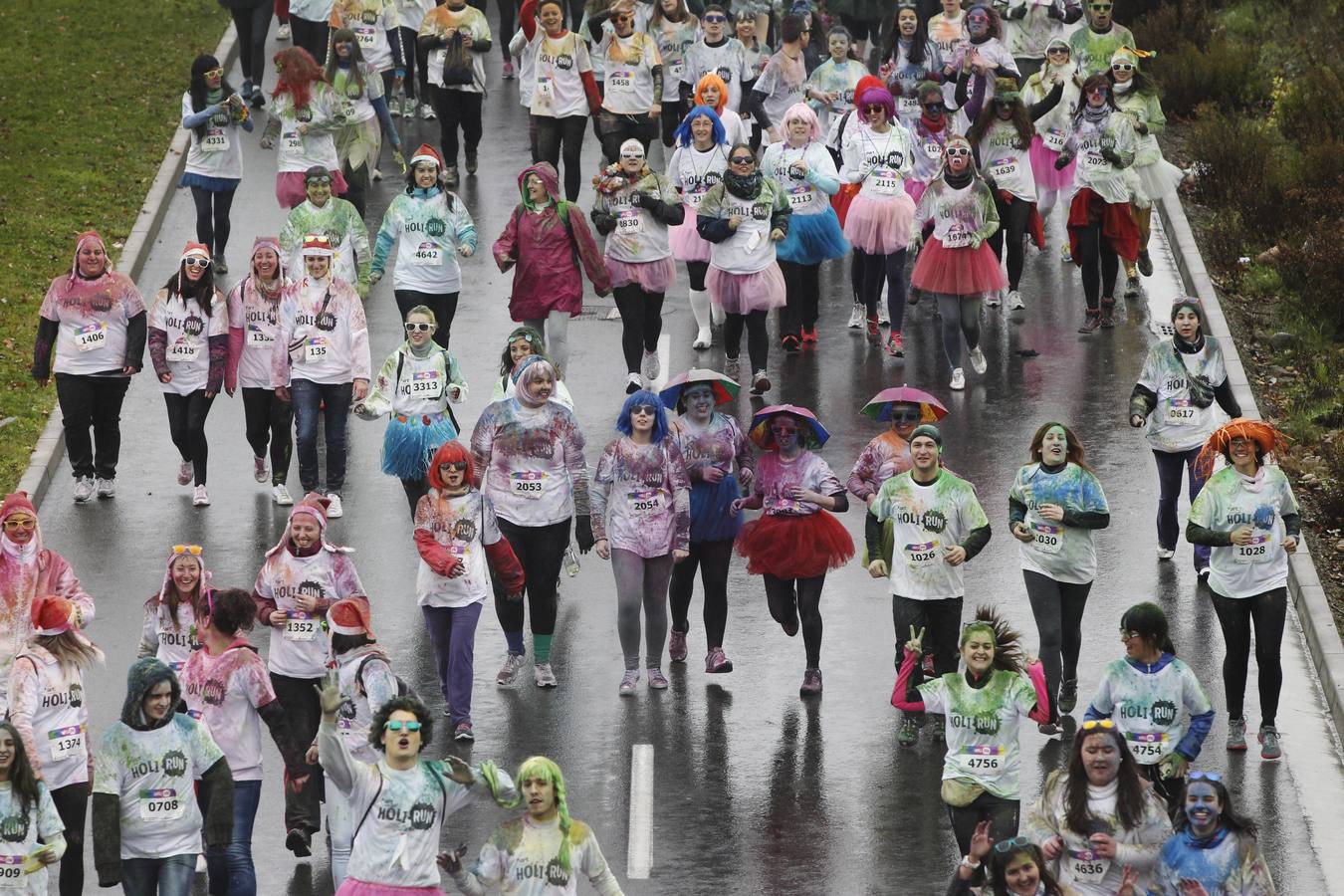 Logroño se llena de color con la Holi Run (I)