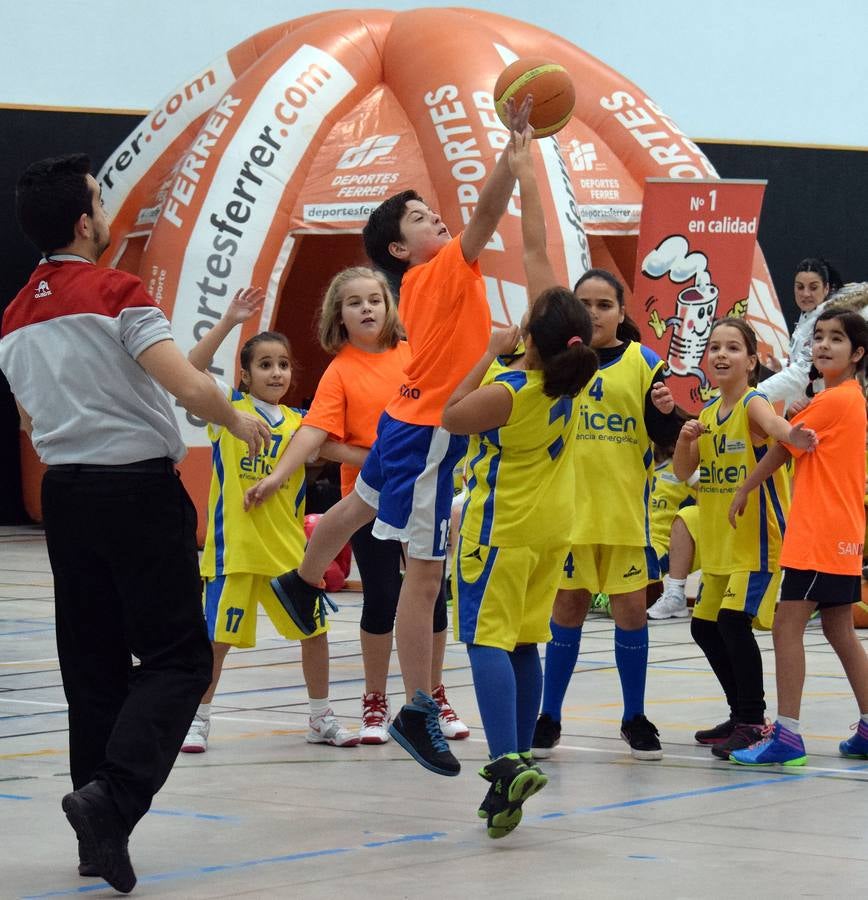 Lardero disfruta con las promesas del baloncesto