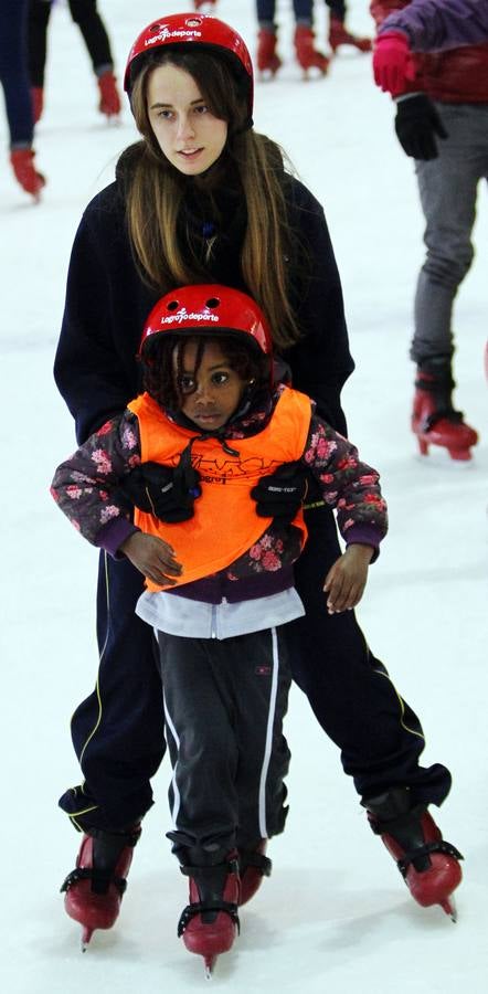 La pista de hielo se llena por Navidad