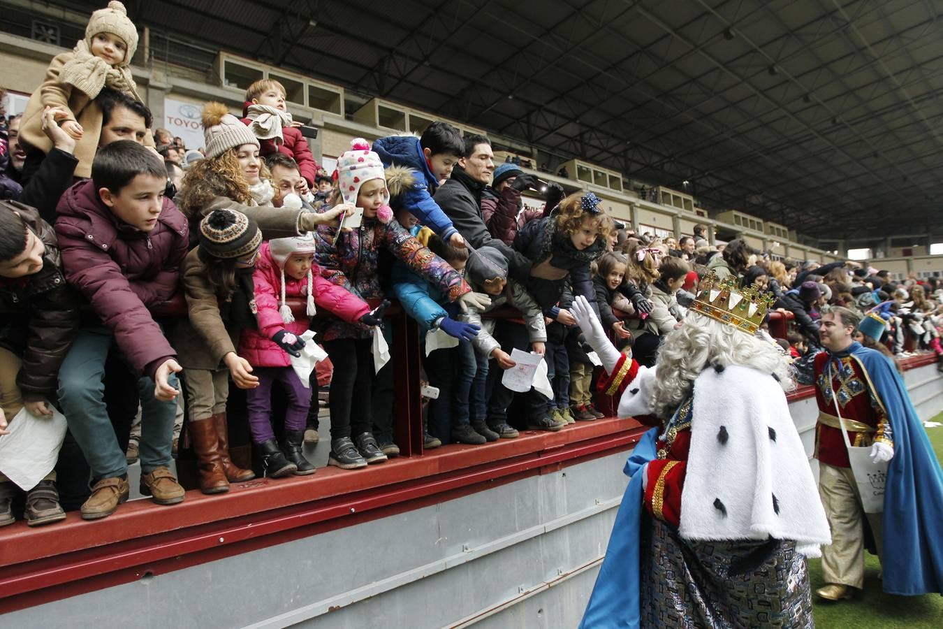 Los Reyes Magos llegan a Las Gaunas (II)