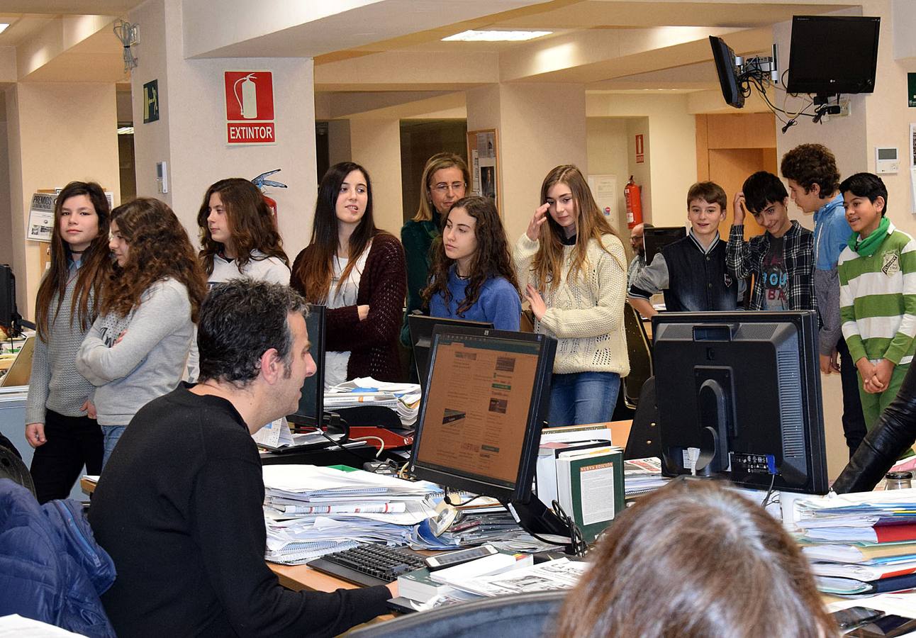 Los alumnos de 2º C de la ESO del Ies Sagasta visitan la multimedia de Diario LA RIOJA