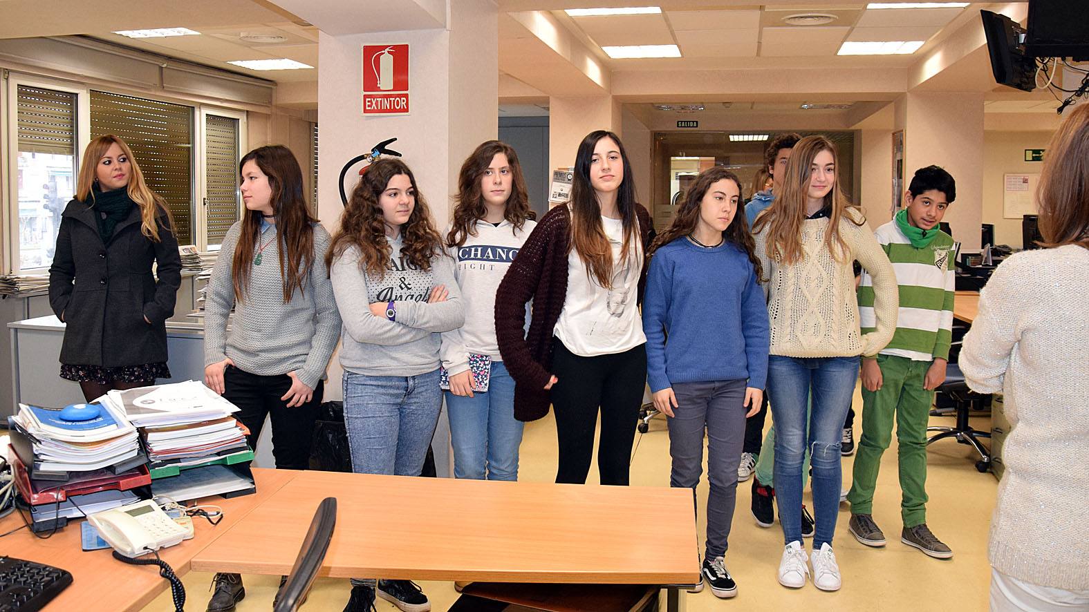 Los alumnos de 2º C de la ESO del Ies Sagasta visitan la multimedia de Diario LA RIOJA