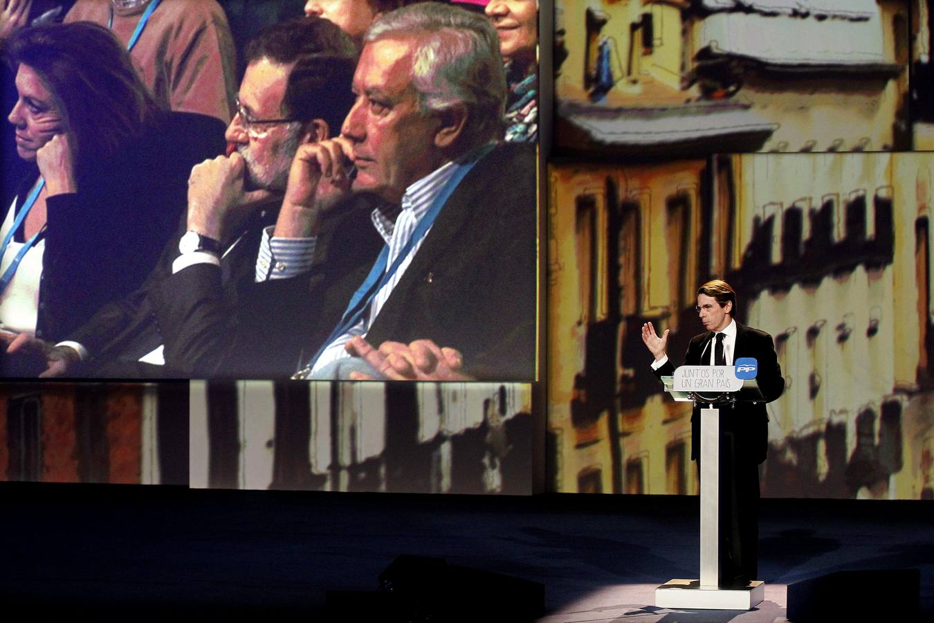 El presidente de honor del PP, José María Aznar, durante su intervención.