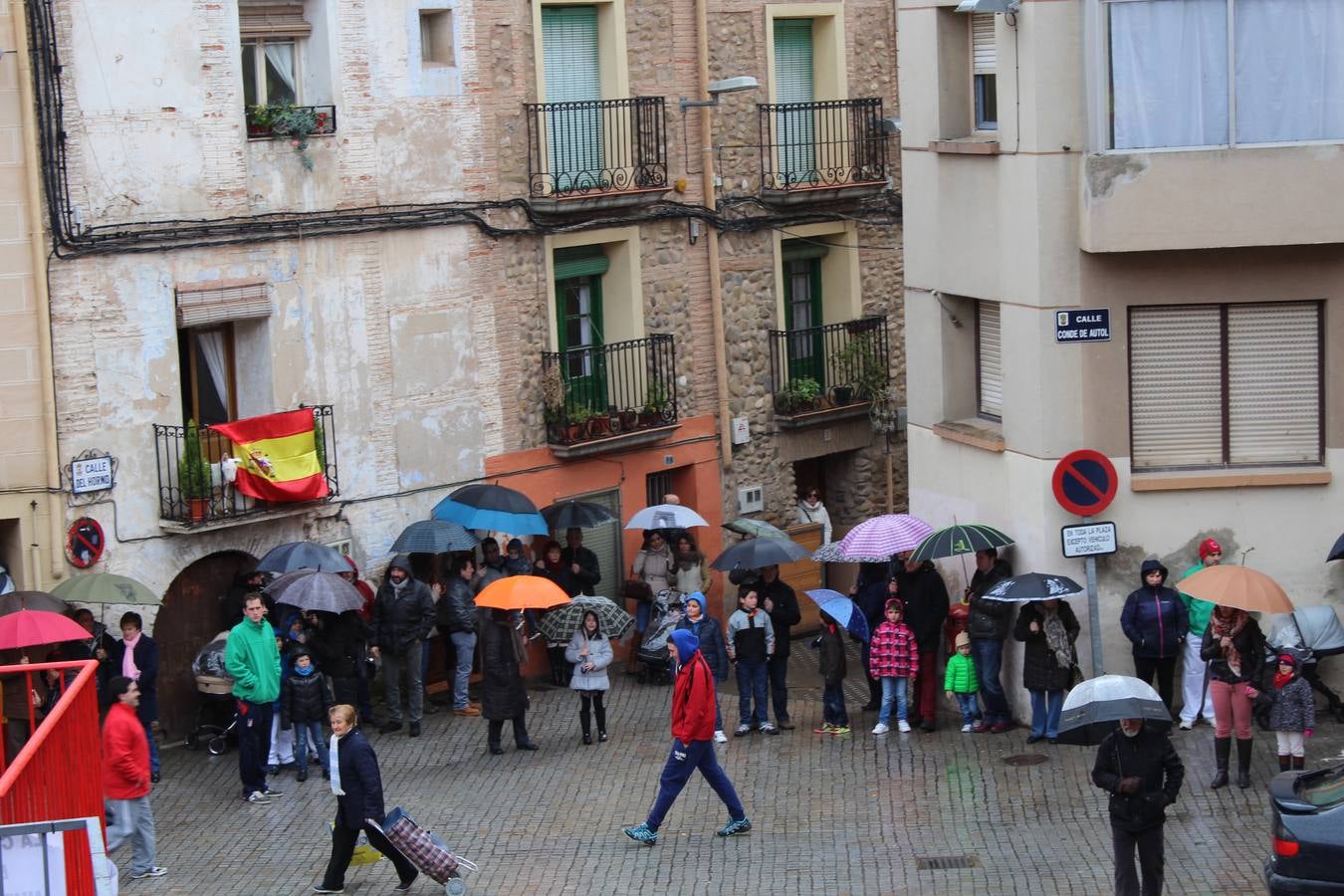 Autol tira el cohete de sus fiestas