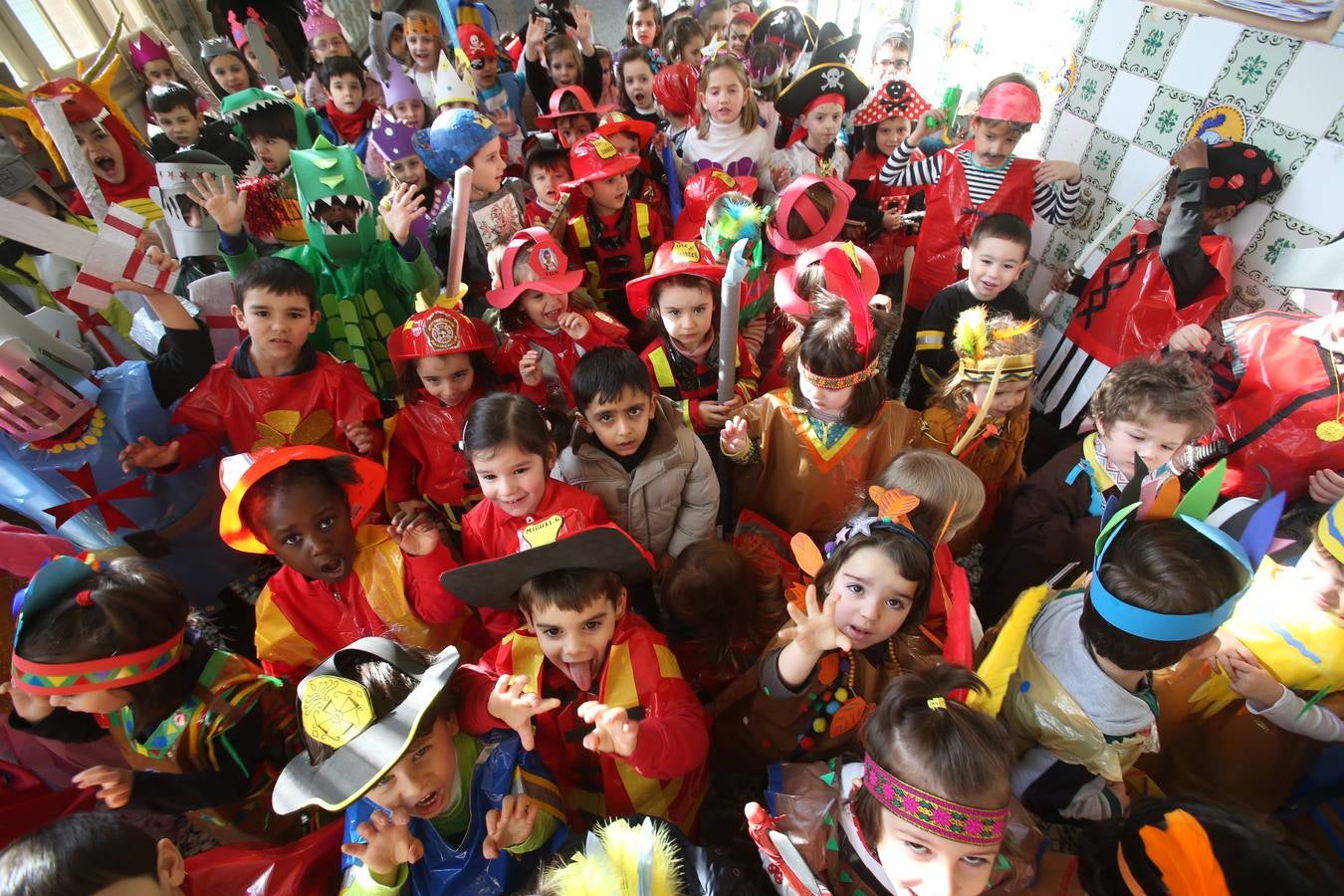 Los niños de Escolapios se difrazan por Carnaval