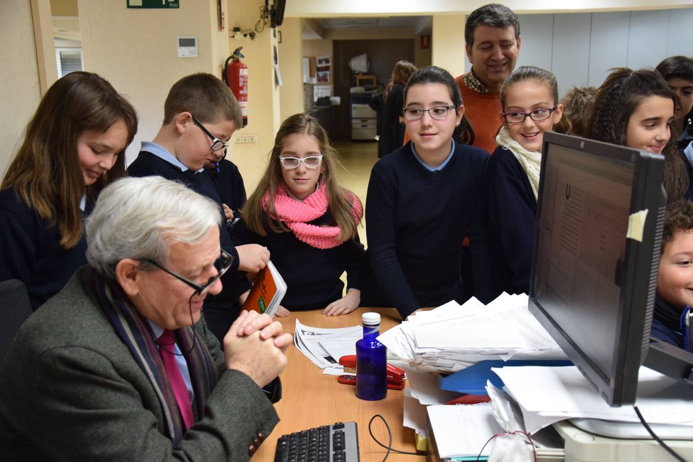 Visita de los alumnos del colegio Paula Montal