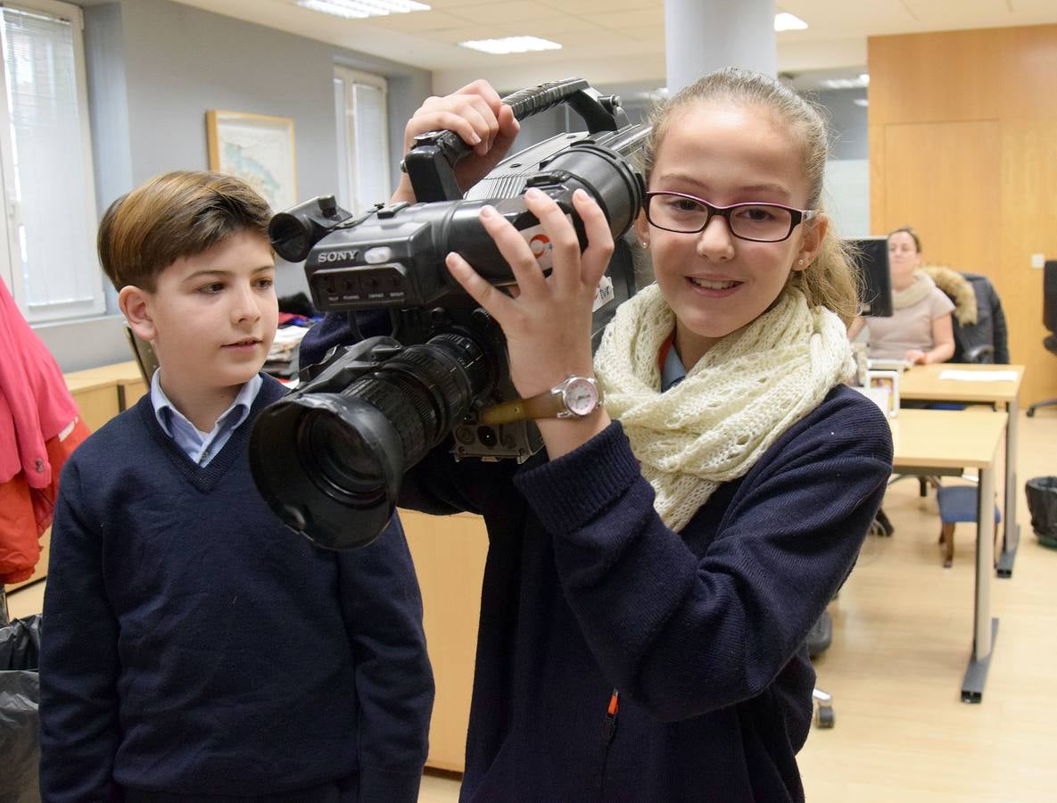 Visita de los alumnos del colegio Paula Montal