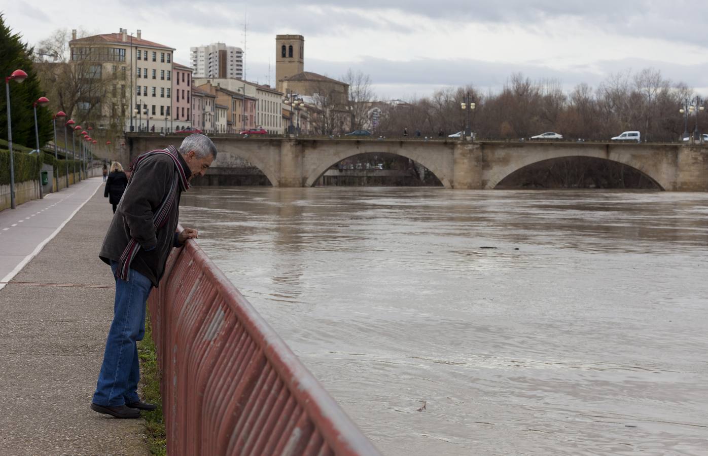 El Ebro amenaza Logroño