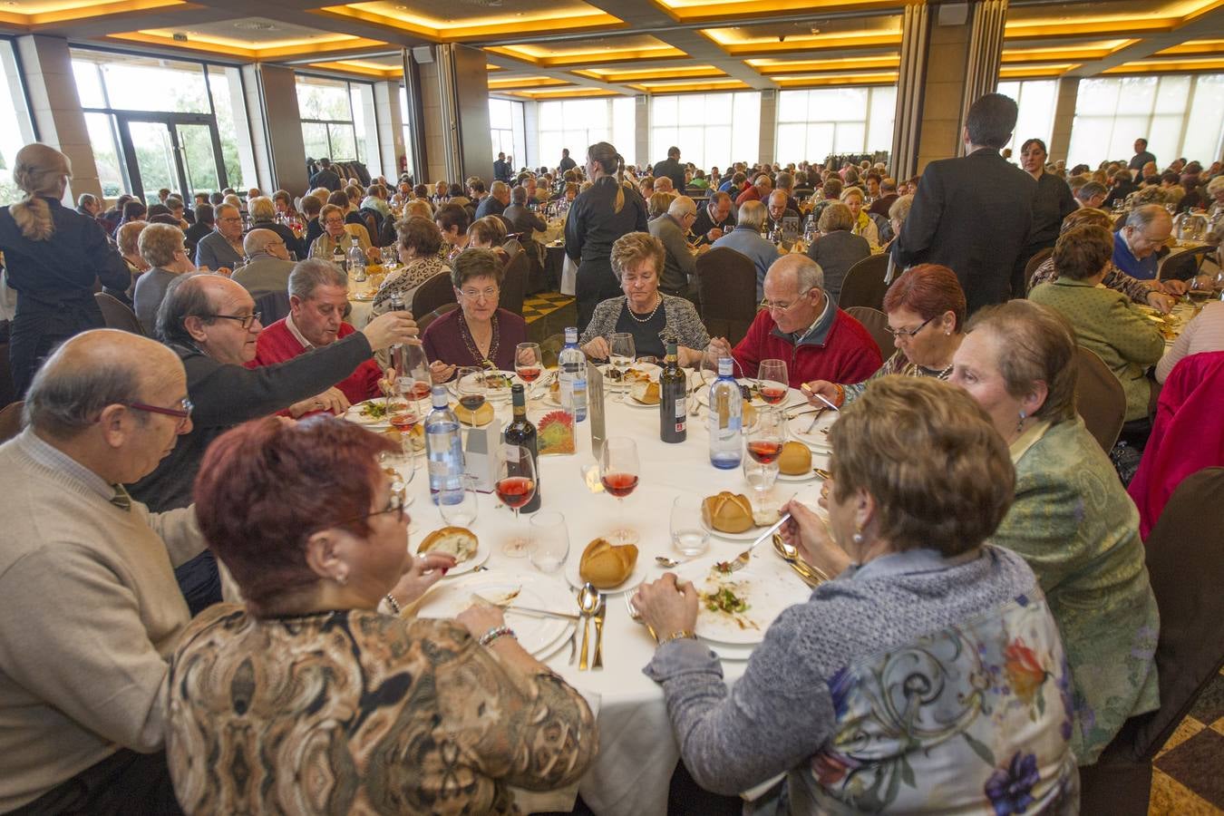 Jornada de mayores con comida en Delicatto (I)