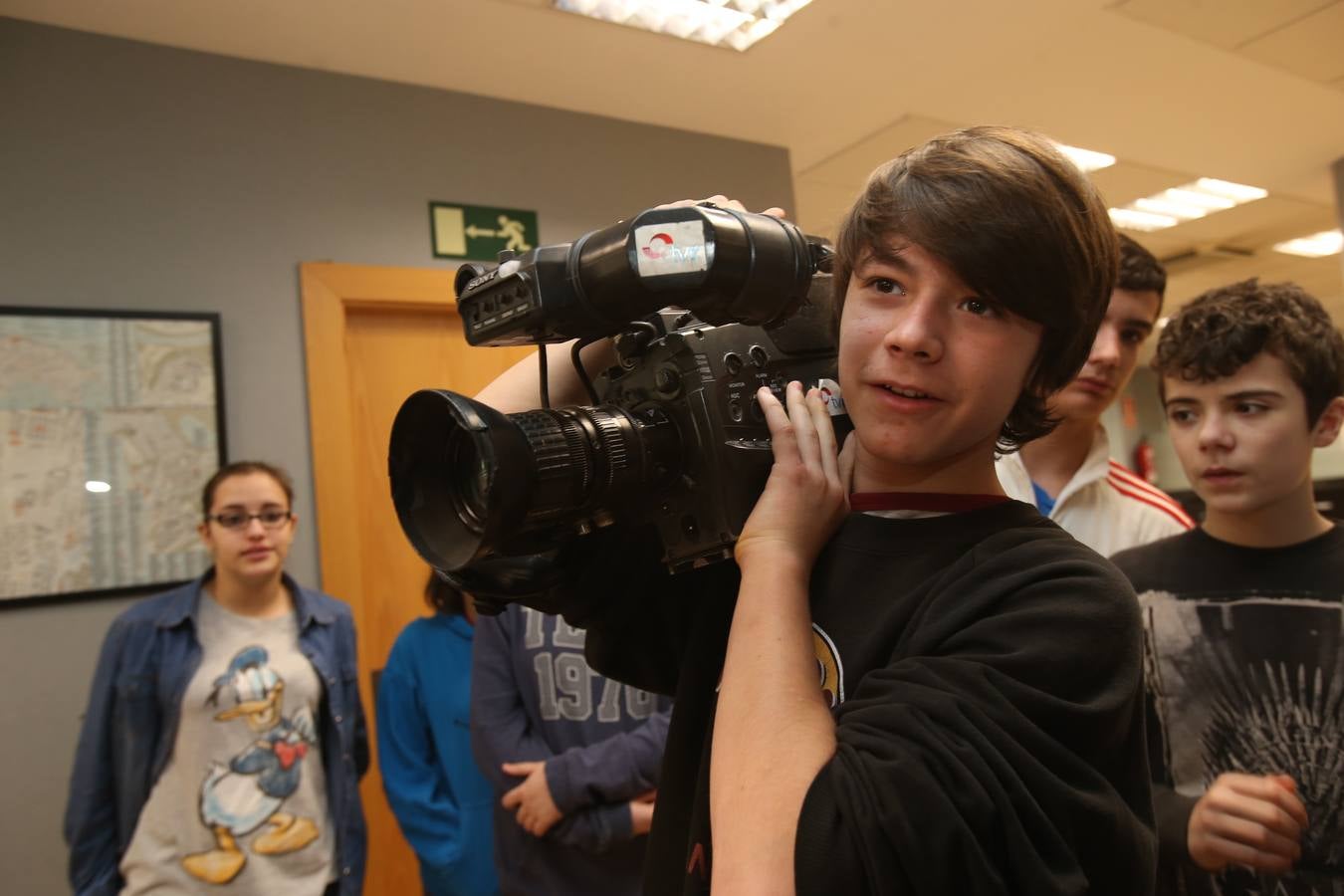 Visita de alumnos del Escultor Daniel