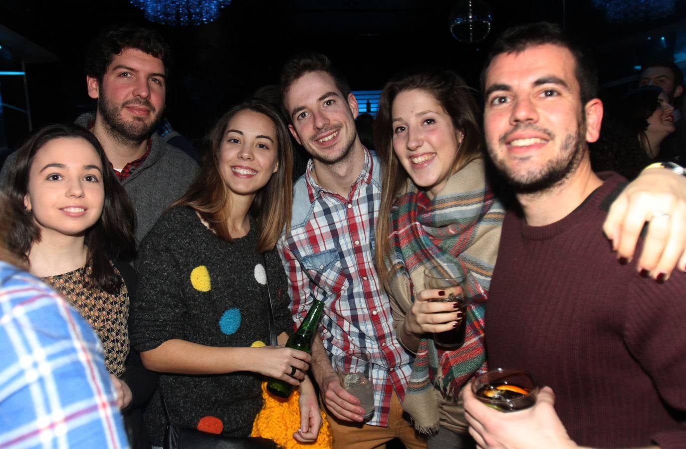 Supersubmarina hace gozar en la sala Sum