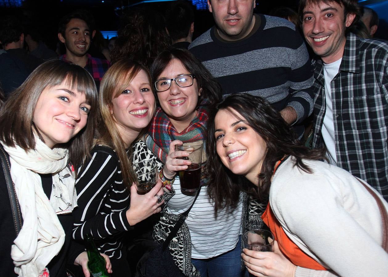 Supersubmarina hace gozar en la sala Sum