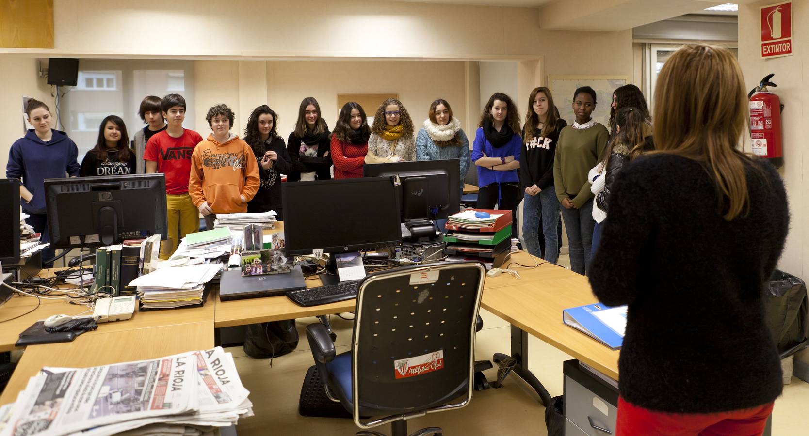 Visita de los alumnos de Escultor Daniel a la multimedia de Diario LA RIOJA