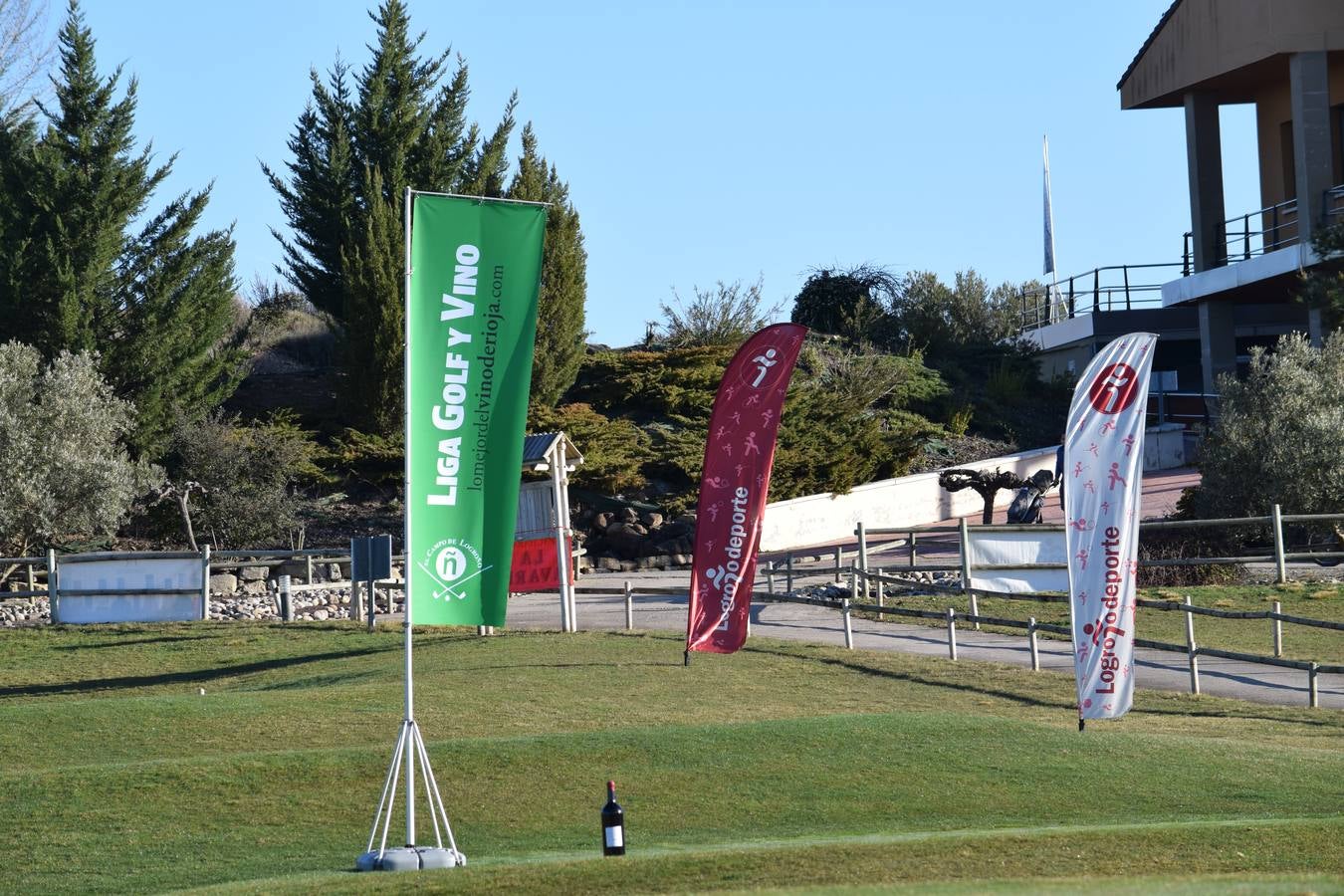 Arranca la competición en la V Liga de Golf y Vino (I)