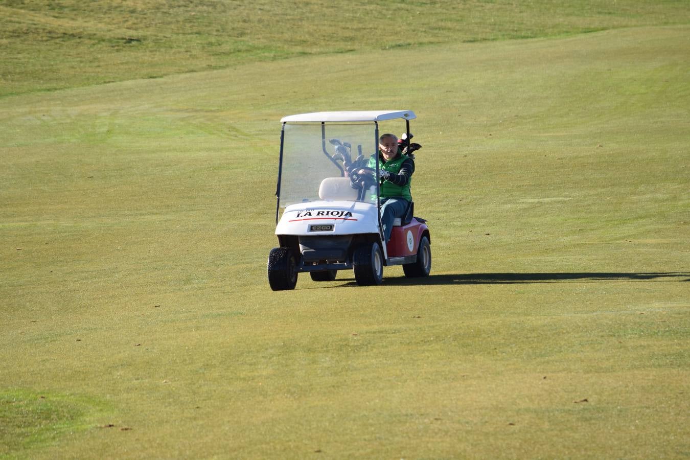 Arranca la competición en la V Liga de Golf y Vino (II)