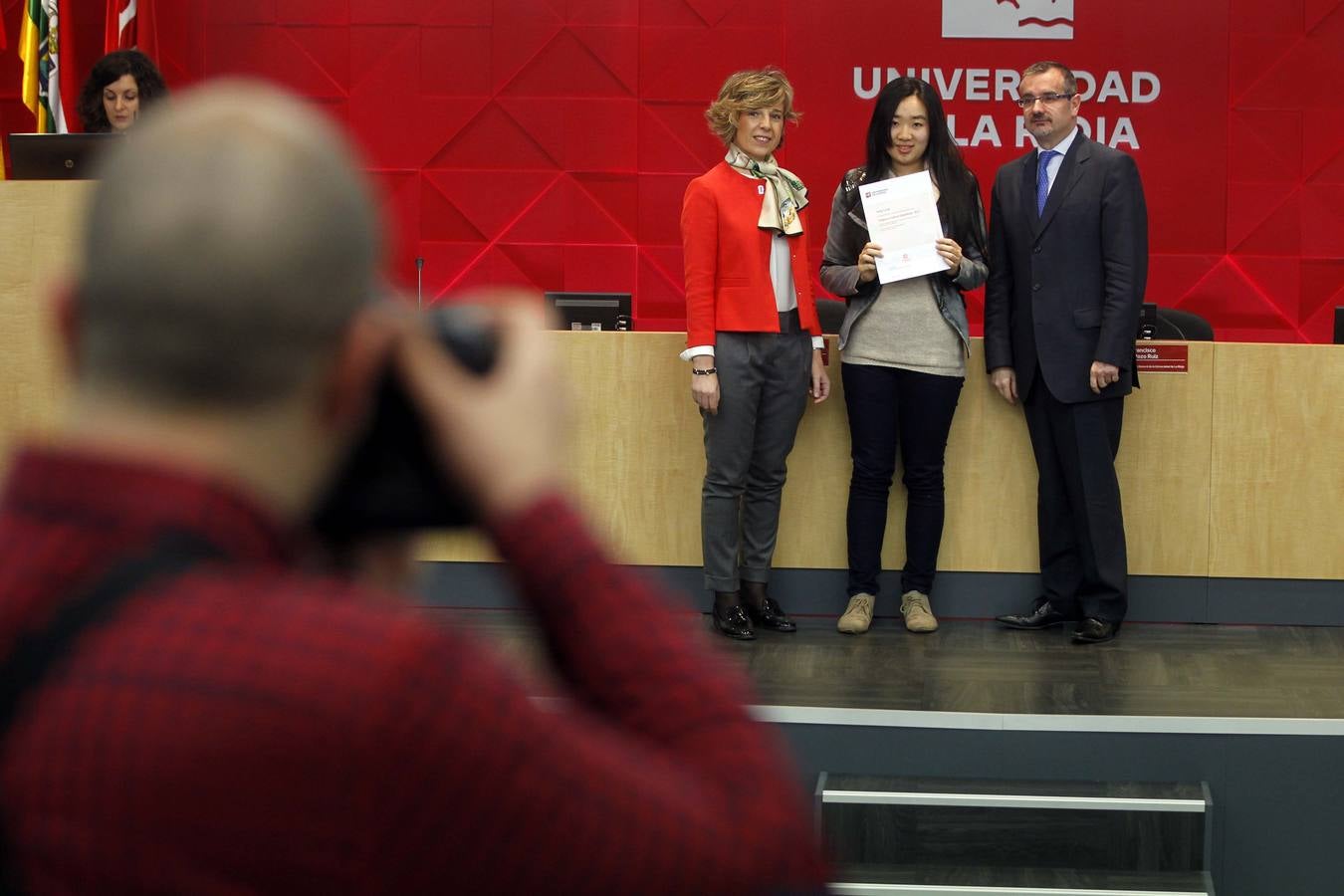 Entrega de diplomas y clausura en la UR del Curso de Lengua y Cultura Española