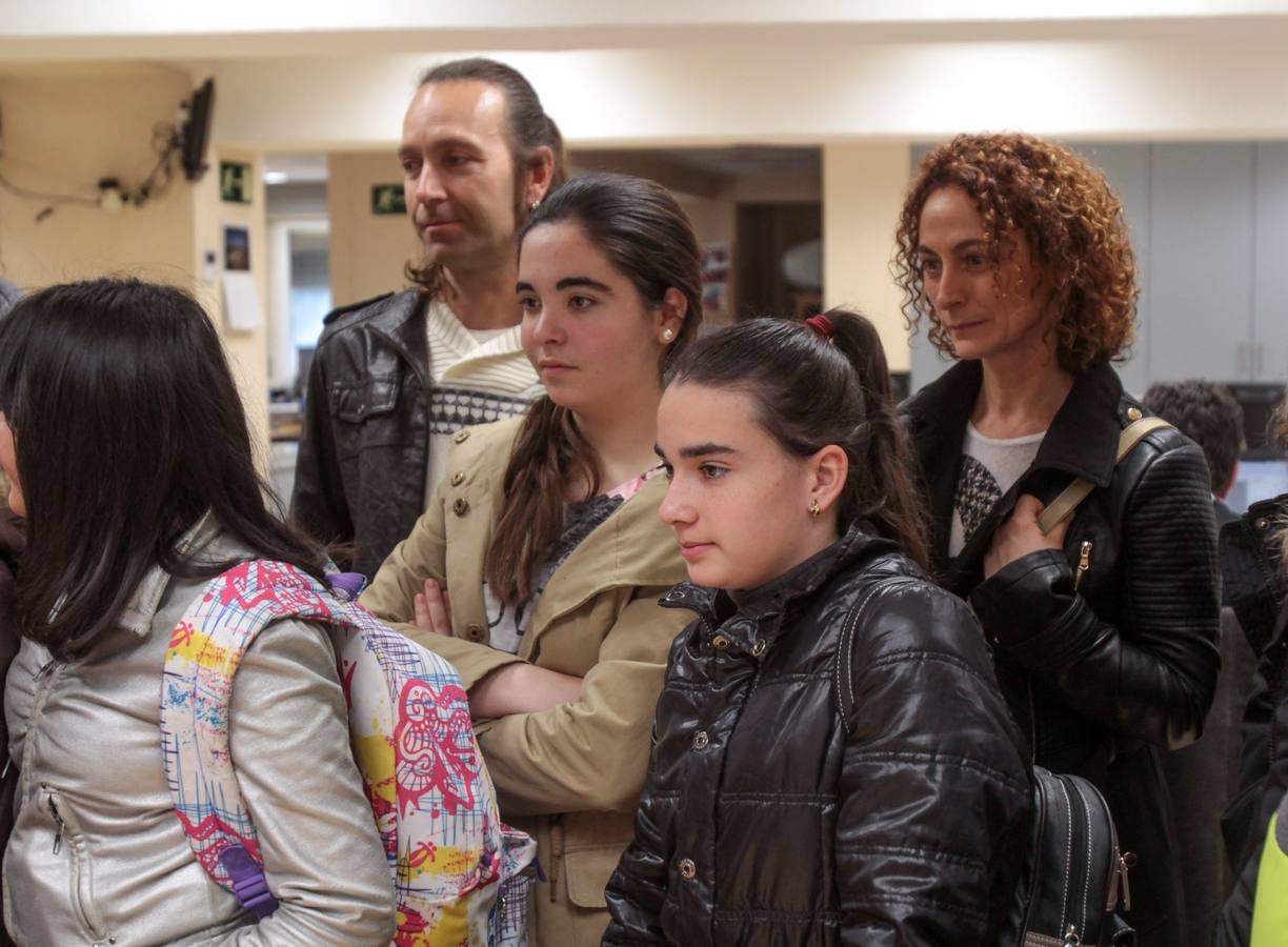 Los alumnos de 1º y 2º de la ESO del IES Gonzalo de Berceo visitan la multimedia de Diario LA RIOJA