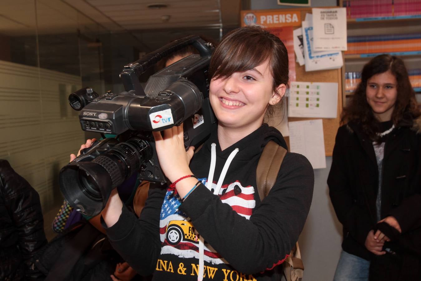 Los alumnos de 1º y 2º de la ESO del IES Gonzalo de Berceo visitan la multimedia de Diario LA RIOJA