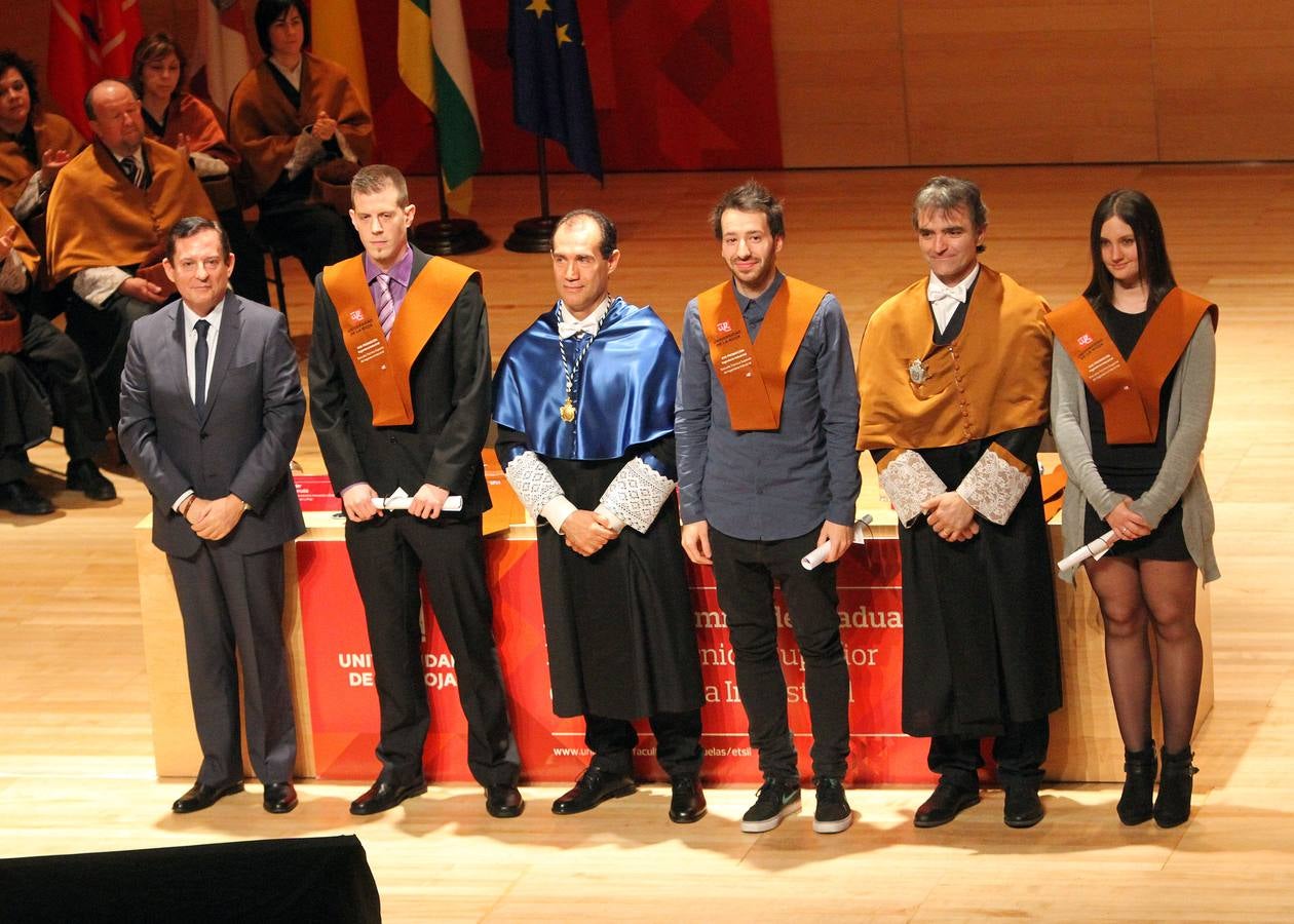 Acto de graduación de los Ingenieros Industriales de la UR en Riojaforum