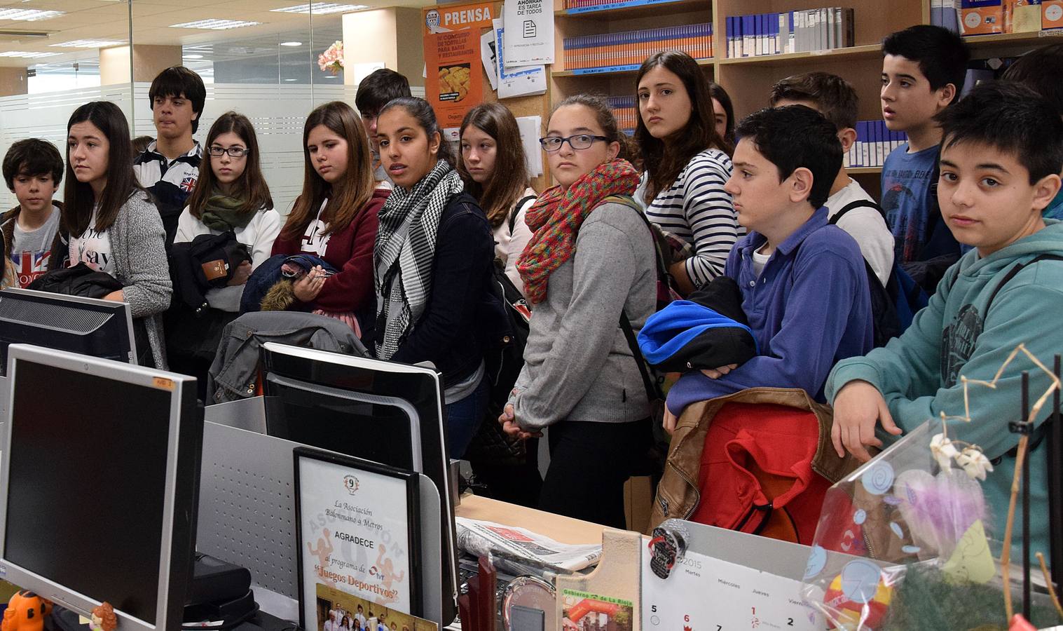 Alumnos de 1º y 2º de la ESO del Sies Rey Don García, sección Baños de Río Tobía, visitan la multimedia de Diario LA RIOJA