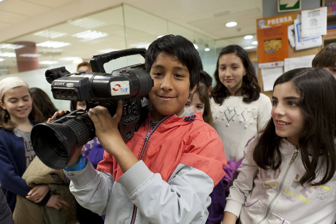 Los alumnos de 5º de primaria del Colegio Milenario de La Lengua visitan la multimedia de Diario LA RIOJA