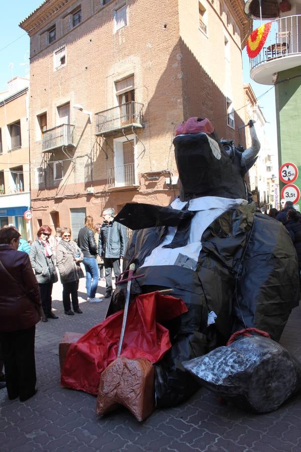 Alfaro celebra la quema de los Judas