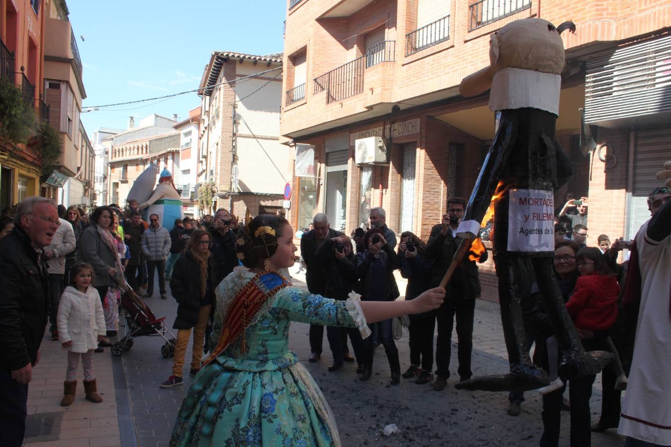 Alfaro celebra la quema de los Judas