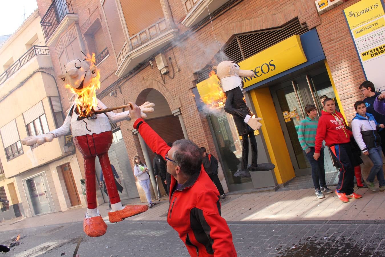 Alfaro celebra la quema de los Judas