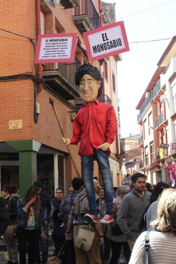 Alfaro celebra la quema de los Judas