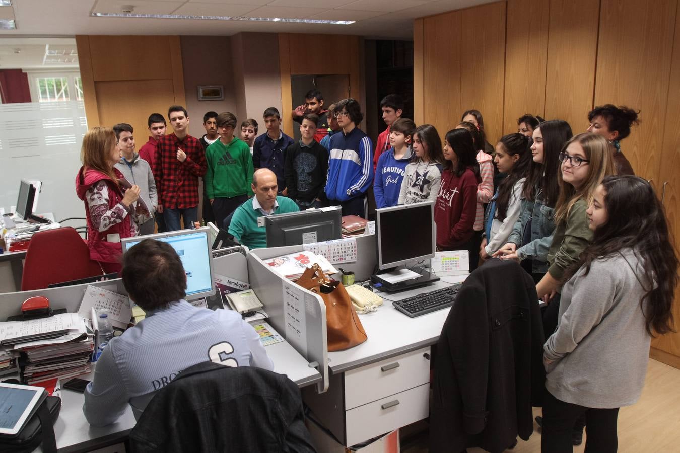 Alumnos del Sagasta visitan Diario LA RIOJA