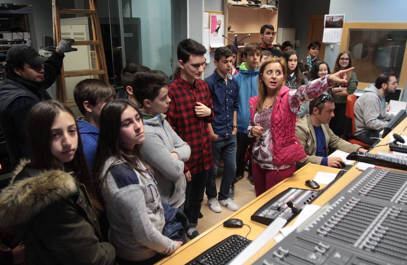Alumnos del Sagasta visitan Diario LA RIOJA