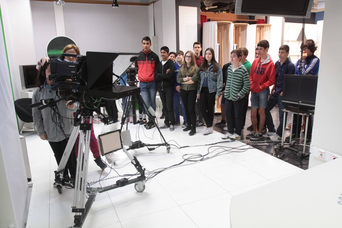 Alumnos del Sagasta visitan Diario LA RIOJA