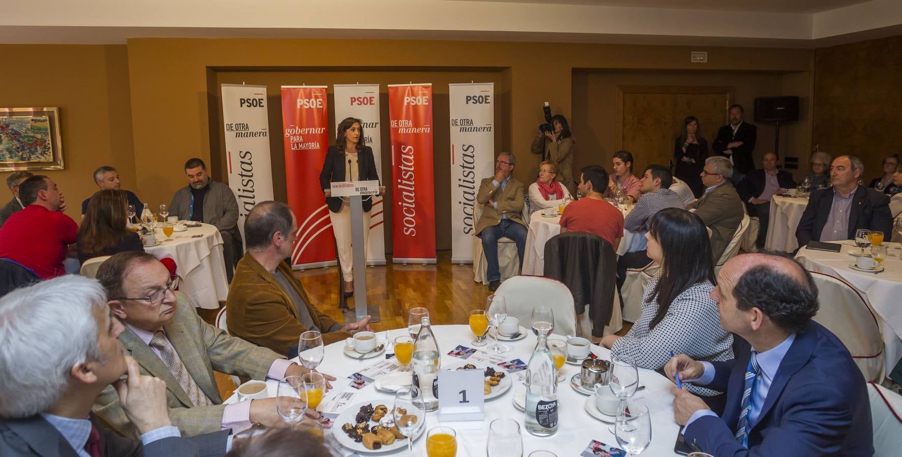 Concha Andreu presenta su programa electoral