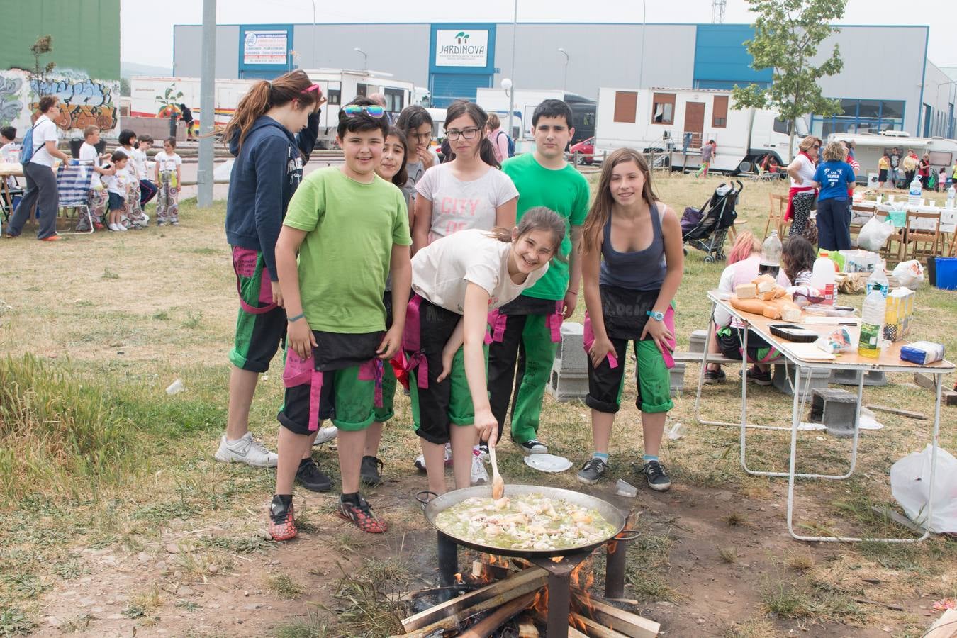 Santo Domingo celebra un concurso de paellas en el penúltimo día de fiestas