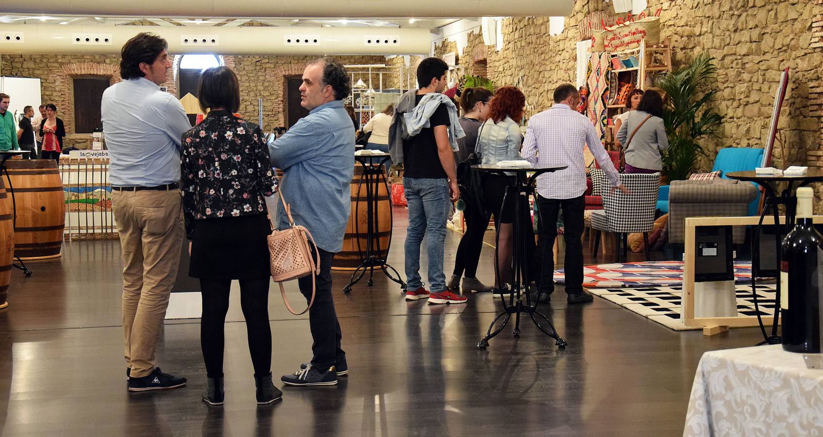 Bodegas Franco Españolas acoge el Mercado del Interiorismo