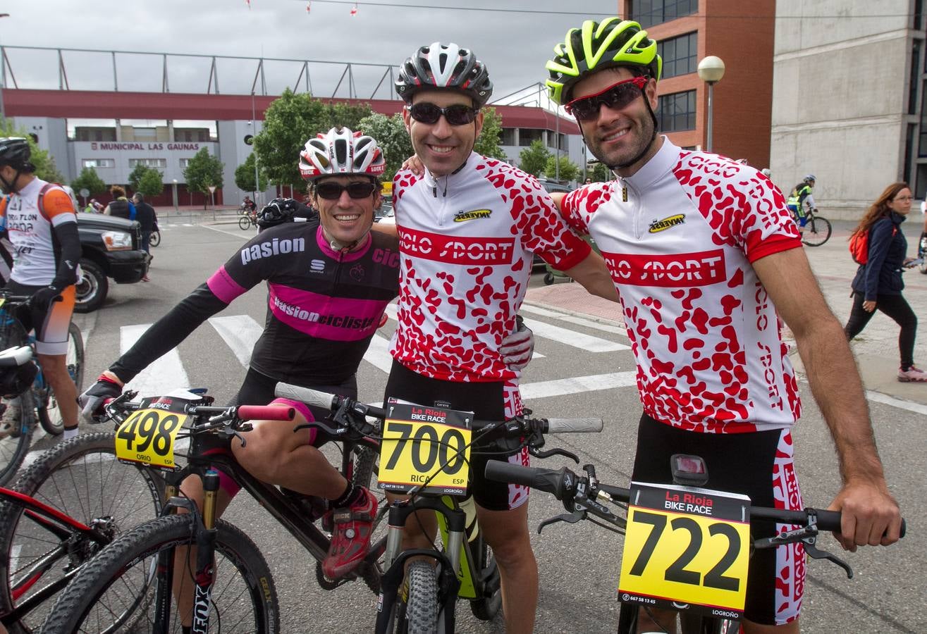 La salida, los podios y el inicio de la primera etapa de La Rioja Bike Race