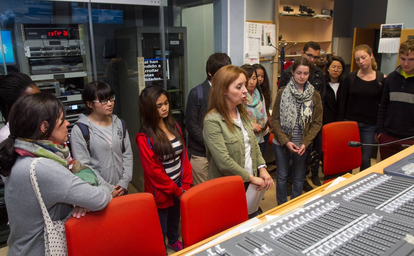 Visita de los alumnos de los Cursos de Lengua y Cultura española de la Fundación UR
